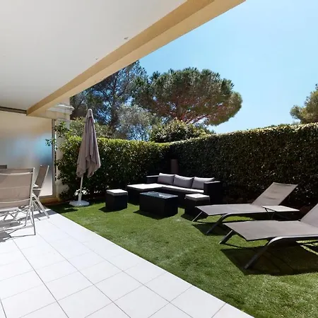 T2 : Jardin, Piscine, Parking A Sainte-Maxime