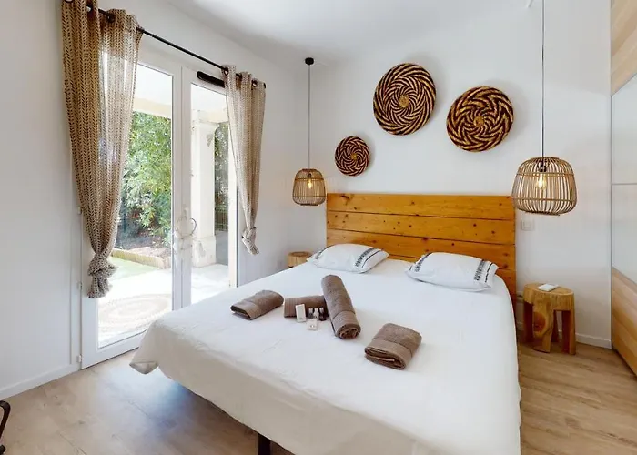 Apartamento T2 : Jardin, Piscine, Parking à *